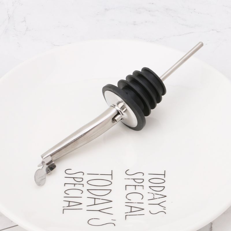 2pcs Whisky Liquor Spout Stopper Pourer Pour With Lid Barware Tool