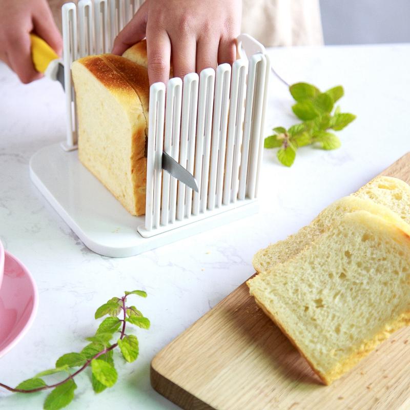 Plástico dobrável e ajustável pão slicer plástico splicing torradas pão cortador rack de corte cozinha cozimento acessórios ferramenta