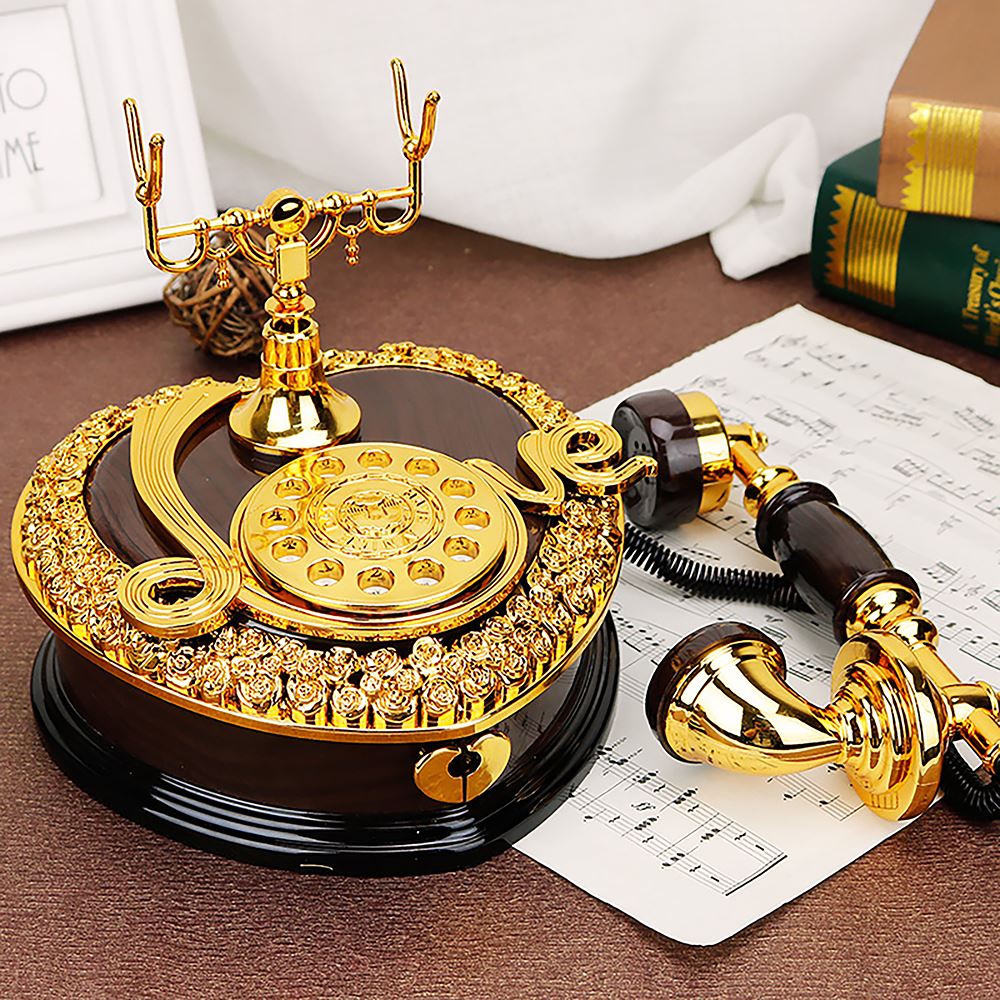 Retro Heart Shaped Telephone Model Music Box Birthday Home Ornament Decoration Antique Carved Wooden Hand Crank Music Box