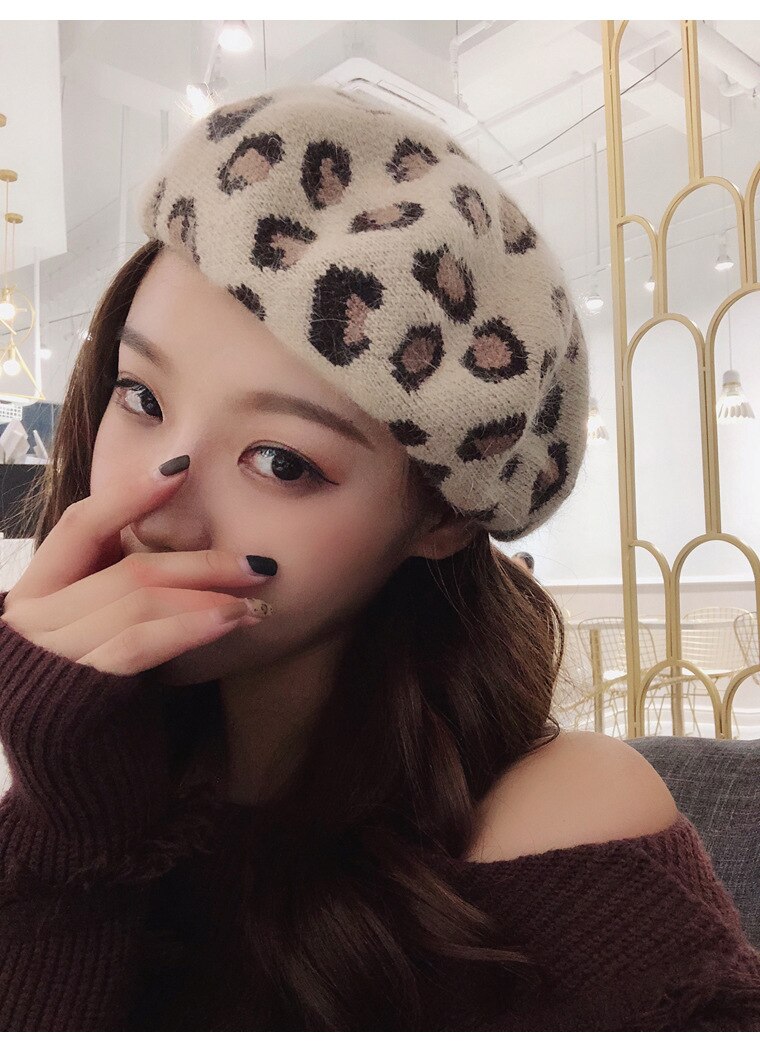 1pc Winter Warm Faux Wool Leopard Beret Women Girls French Artist Beanie Hat Cap Kawaii Leopard Flat Top Caps Warmers