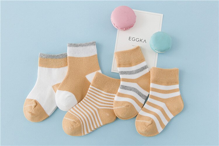 5 paires de chaussettes bébé printemps et automne chaussettes en coton modèles d'explosion dans le tube hommes et femmes chaussettes coréennes mignonnes enfants chaussettes: W016huangse / 0-1 years old