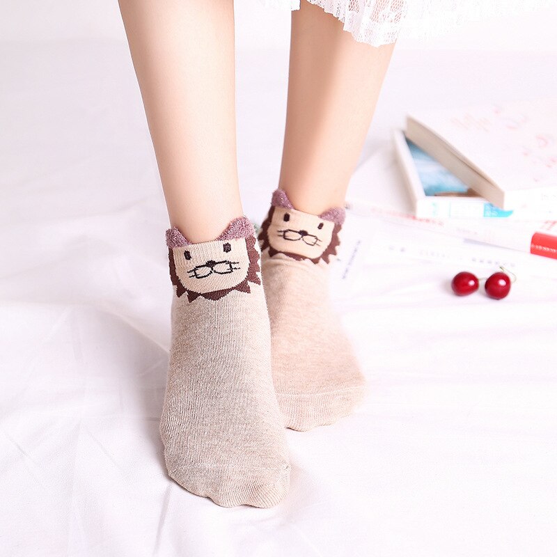 Calcetines tobilleros con estampado de personajes de dibujos animados para mujer, medias tobilleras con estampados, estilo Harajuku, Hipster, XG20, 1 par = 2 uds.