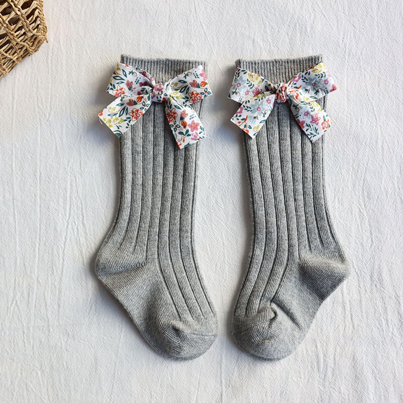 Autumn and Winter Products Soft Children's Socks Striped Floral Bow Socks Plain Medium-Long Stockings Baby Socks: Light Gray