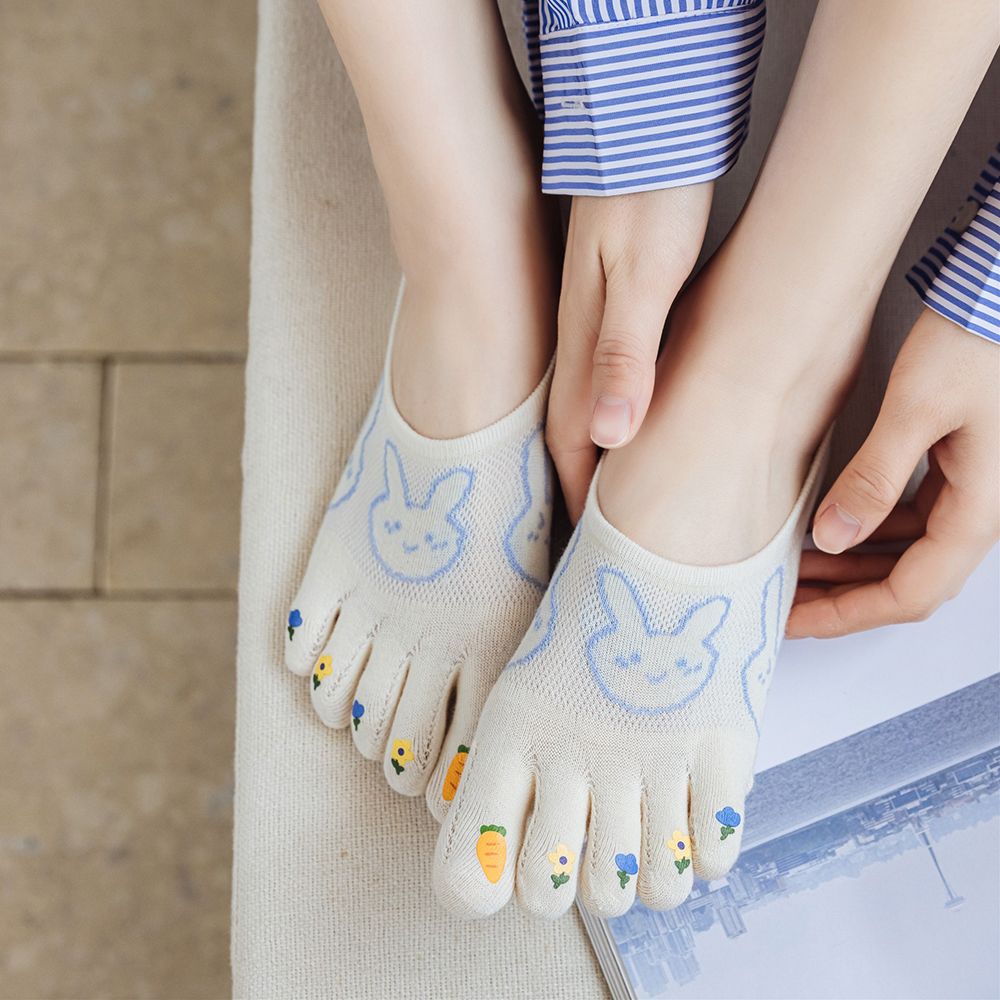 Calcetines de cinco dedos con personalidad para mujer y niña, medias elásticas invisibles antideslizantes con dibujos animados y flores