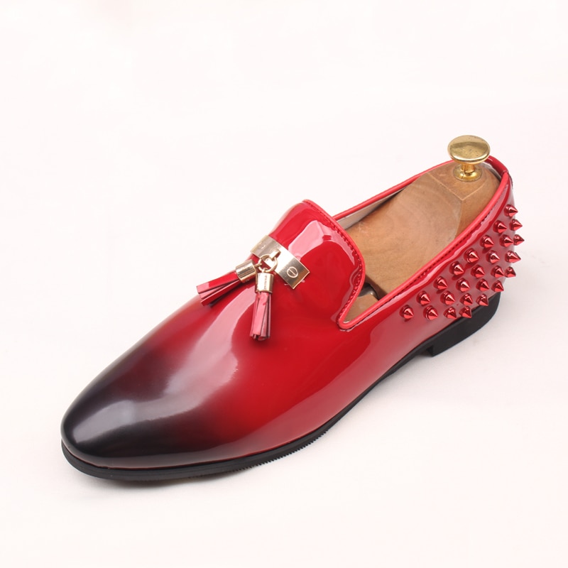 Herre luksus punk natklub kjoler lak kvaster sko slip-on køre oxfords sko sort rød loafers sapatos