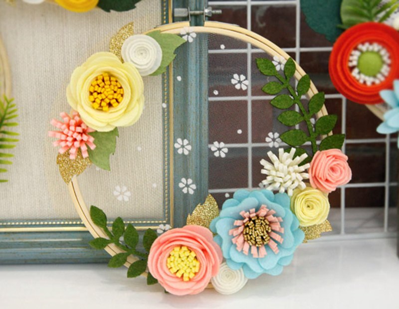 Handmade Beautiful Felt Flower Garland Artificial Flowers & Rattan Ornament For Home Wall Decor Felt DIY Package