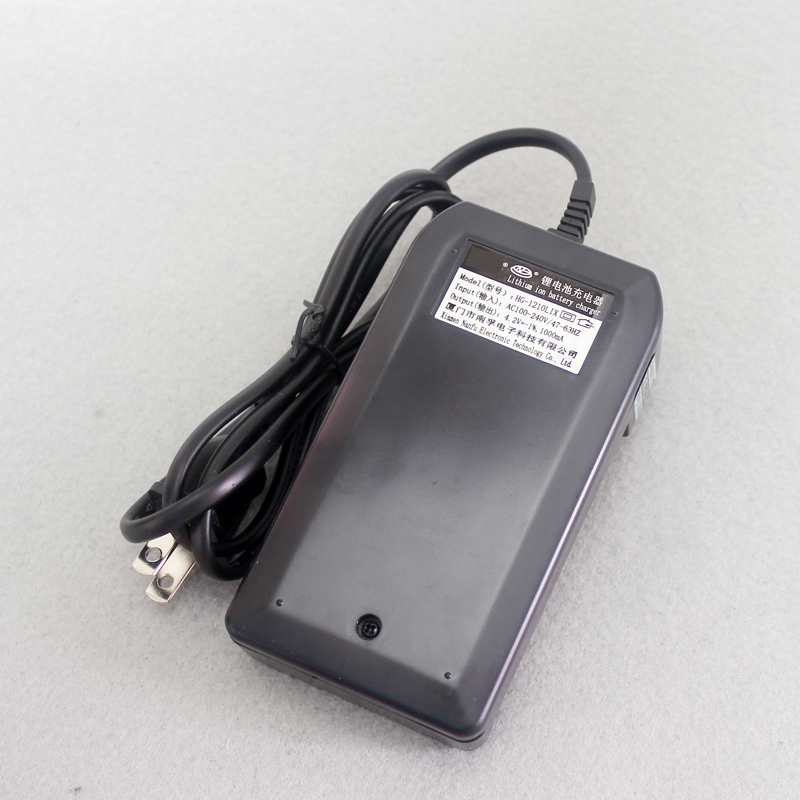 26650/18650/14500/18500/10440 Taschenlampe Lithiumbatterie Dual-Slot Universal-Ladegerät 3,7 V 4,2