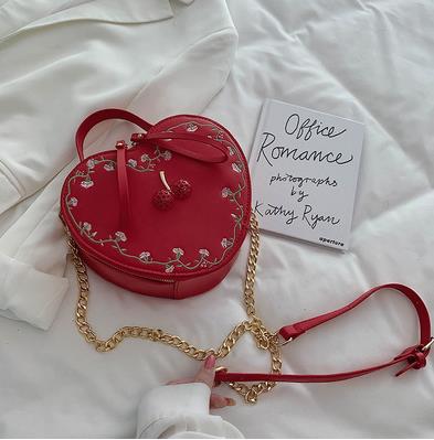 brodé cerise en forme de coeur Pu cuir femmes sac à bandoulière fourre-tout sac à bandoulière chaîne sac à main sac à main dames pochette: Rouge