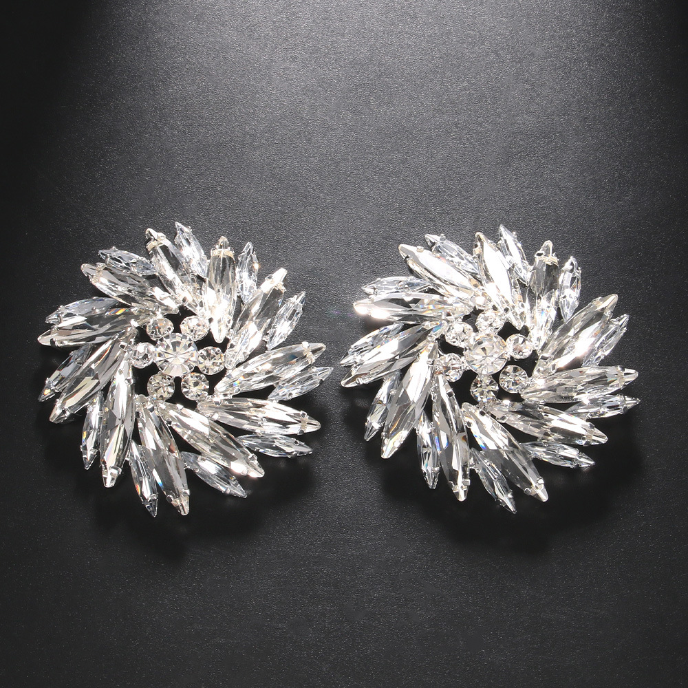 Pendientes grandes con forma de flor de sol y diamantes de imitación para mujer, joyería de para boda, Boutique, accesorios para pendientes con Clip: PLATEADO