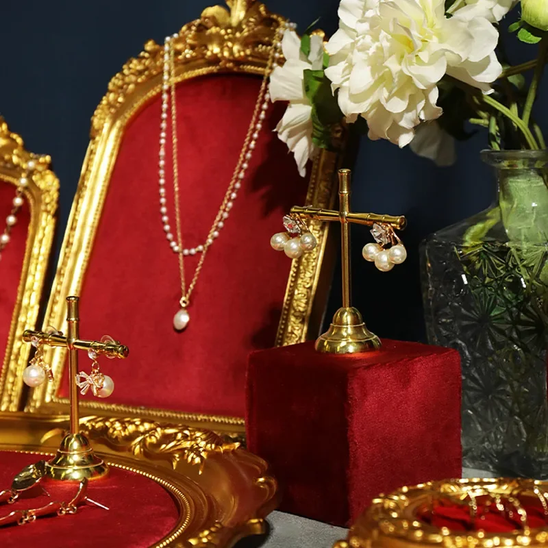 Lichte Luxe Rode Flanellen Fotolijst Ketting Stand Sieraden Shooting Rekwisieten Ring Tray Shop Sieraden Display Rack