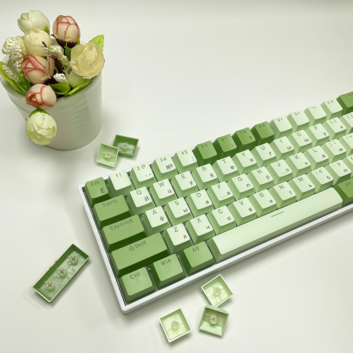 Russian Mechanical Keyboard with Cherry Matcha Shimmer Blueberry Theme Red Black Blue Brown Switch RGB Light Mechanical Keyboard