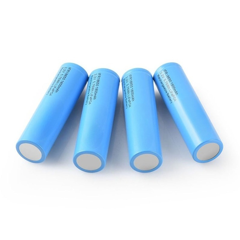 3,2V 18650 LiFePo4 Akku 1800mAh Kapazität für Starklicht-Taschenlampen, Elektrowerkzeuge, Wecker, Schreibtischlampen, Wiederaufladbare Batterien