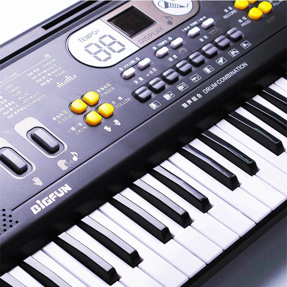 61 Keys Digital Music Electronic Keyboard Multifunctional Electric Piano for Piano Student with Microphone Musical Instrument
