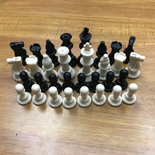 Compact Size 65MM 32 Medieval Chess Pieces/Plastic Complete Chessmen International Word Chess Game Entertainment