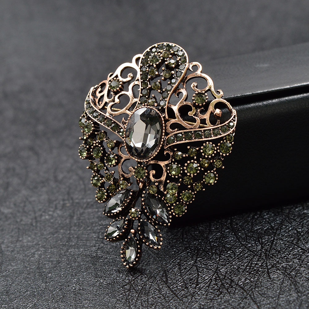 CINDY XIANG Rhinestone Black Retro Brooches For Women Hollow-out Vintage Pattern Pin Brooch: style1