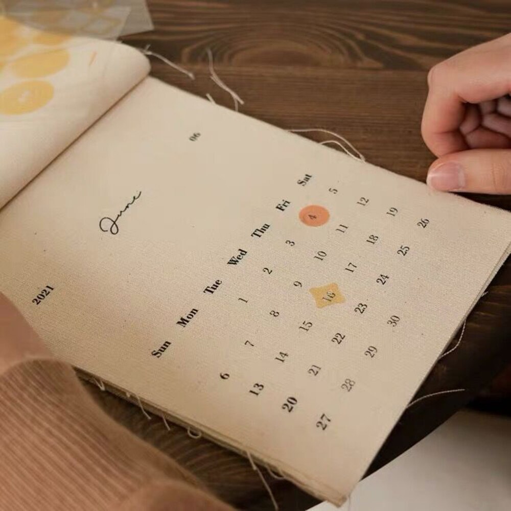 Cotton Calendar Innovative Flexible Fabric Wall 2022 Year Calendar Wall Calendar Convenient Photo Prop Apoyos De La Foto