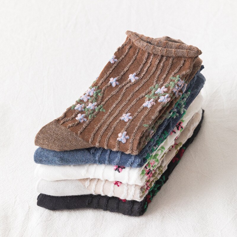 Talvi kevät pieni kukka retro sukat naisten putkisukat paksunnetut lämpimät villasukat etniseen tyyliin vihreät kasasukat