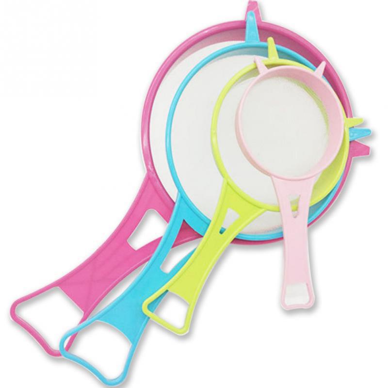 Tamis portatif multifonctionnel de farine de maille d'acier inoxydable facile à nettoyer accessoires durables de cuisine d'outils de pain de cuisson: 4pcs