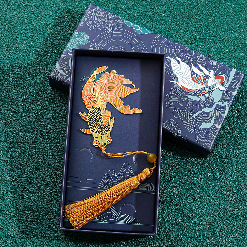 Eenvoudige holle messing boekenlegger, mooie boekenlegger met klavertje vier en libelle, boekenlegger, boekenvriend, leesbenodigdheden: Duidelijk