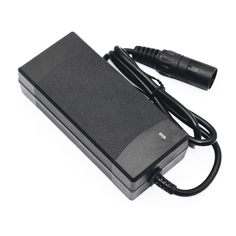 Cargador de batería de litio de 48V/54,6 V 2A 13S Scooter ebike cargador de batería de iones de litio con conector XLR de 3 pines UE/EE. UU./AU/Reino Unido