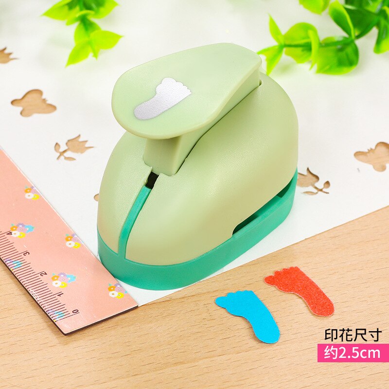1pcs 2.5cm/1.5cm Mini Paper Punch for DIY Card Punch Device Engraving Cutter Machine Handmade Materials for Kindergarten: 2.5cm feet