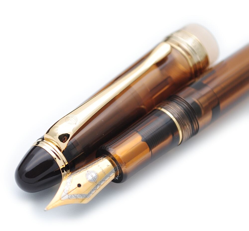 Wing Sung 699 Transluzenten Vakuum Füllung Brunnen Stift EF / F / M Nib Tinte Stift Original Box: Brown C Grip F Nib-G