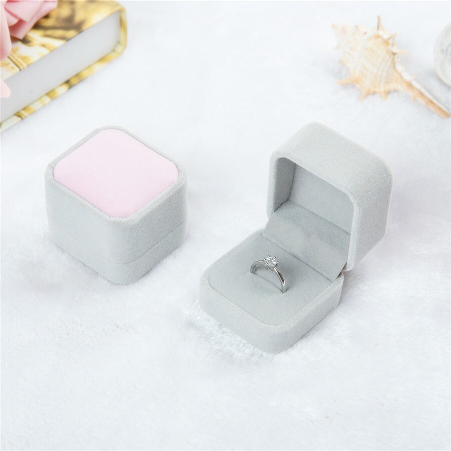 Luxus Schmuck Box Platz Samt Frauen Ohrringe Ringe Schmuck Verpackung Display Tragbare Reise Fall Hochzeit Braut Boxen: Pink Grey