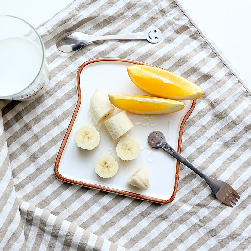 European Style Embossed Plates Ceramic Breakfast Bread Snack Tray Dessert Plate Brown Edge Toast Shaped Pattern Tableware