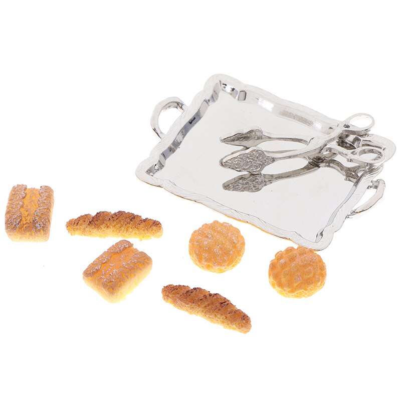 8 sztuk/zestaw 1:12 śliczne miniaturowe Dollhouse miniaturowe akcesoria srebrna taca + srebrny klips + 6 pieczywa zabawka kuchenna akcesoria