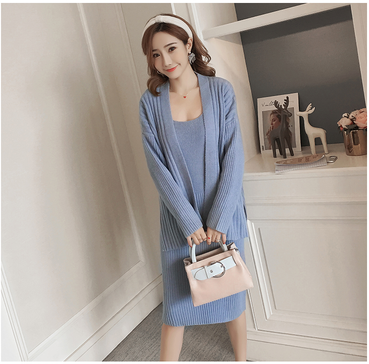 Winter Maternity & Nursing Glitter Woolen Cardigan
