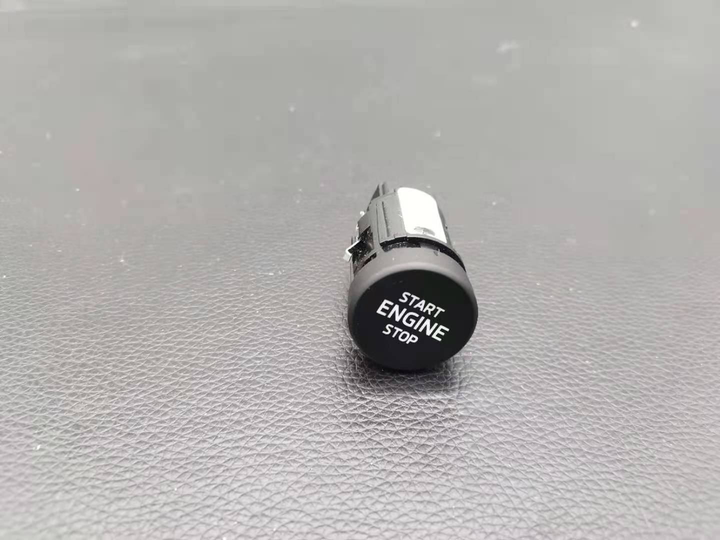 Suitable for Skoda Superb car engine start switch Onekey start button
