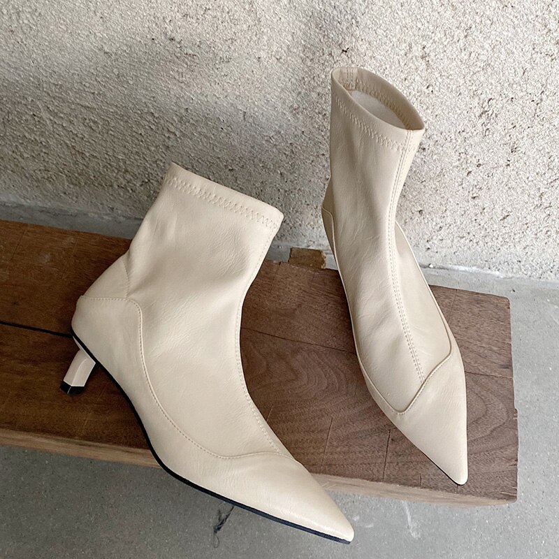 Ins spidse tå lave tynde hæle korte strømpestøvler kvinder chelsea boot spring dame høje hæle ankelstøvler sko: Beige / 5