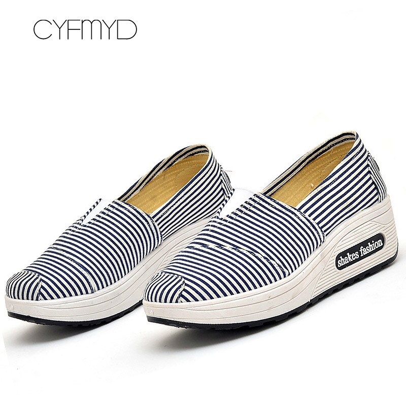 Compensées secouant baskets pour filles chaussures de balançoire Slip-On femmes toile chaussures vichy peu profond Alpargatas été: Blue / 6