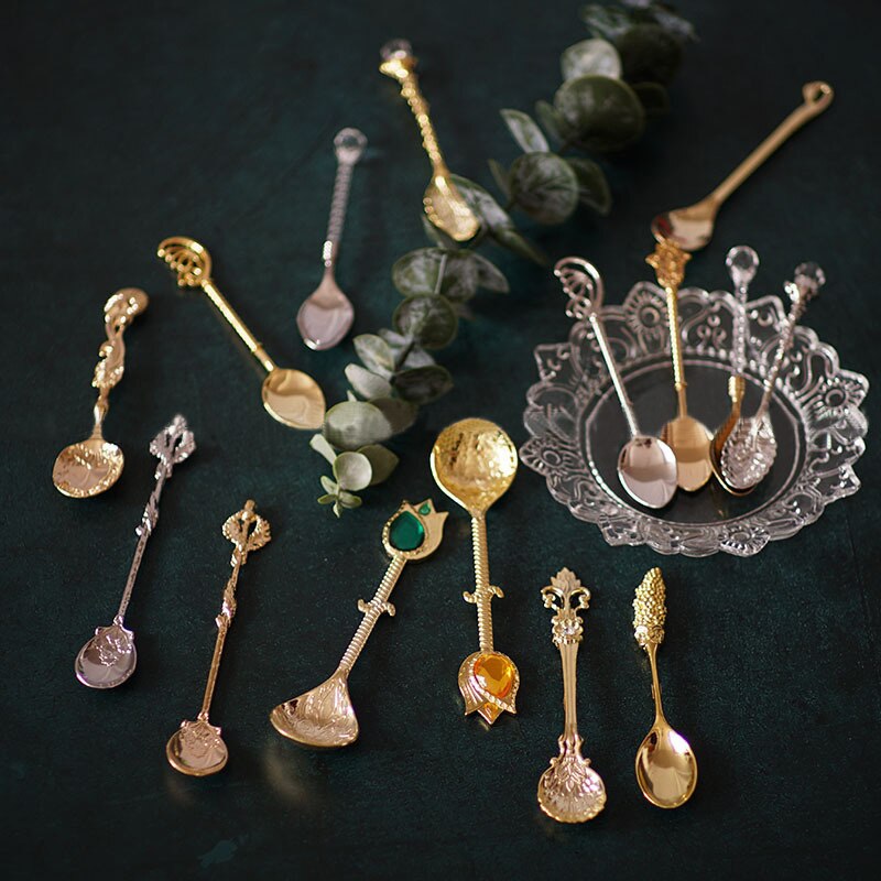 Retro Coffee Spoon Sugar Tea Dessert Cake Spoons Carved Ice Cream Teaspoon Alloy Teaspoon Cutlery Accessories Kitchen Tool