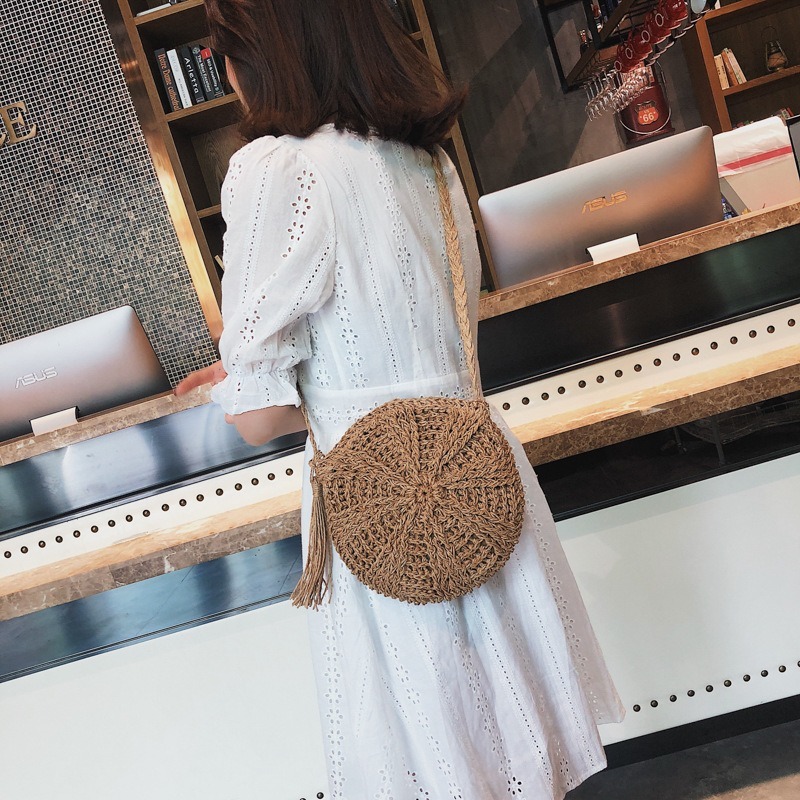 Women Cross Body Bag Round Circular Rattan Wicker Straw Woven Beach Basket Shoulder Bag