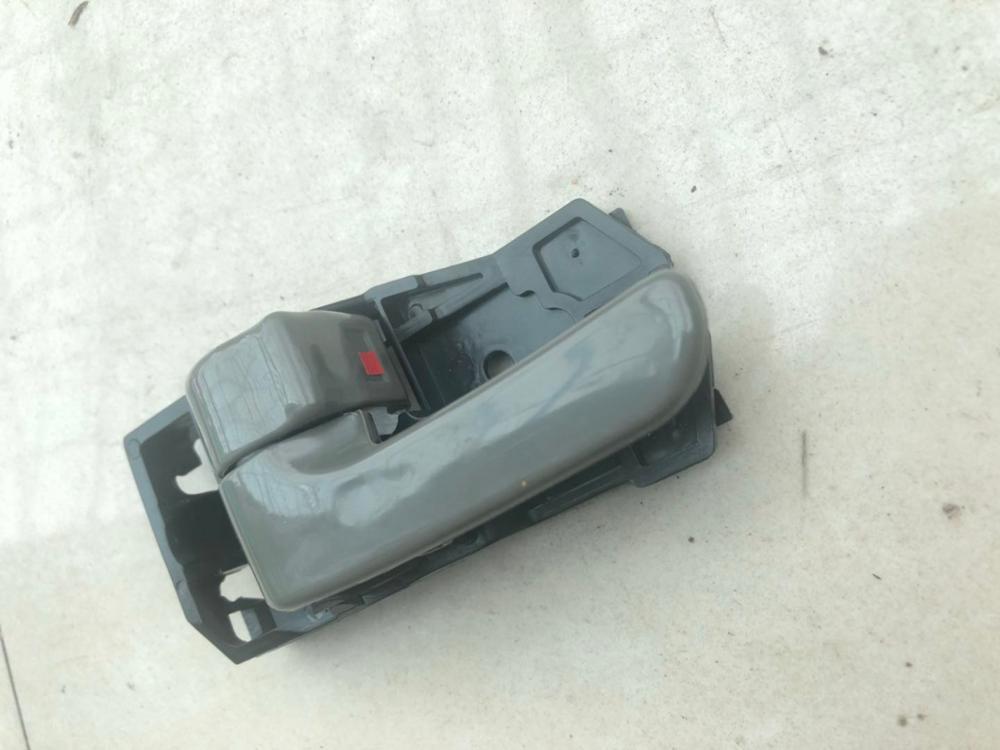 1 Uds. Manijas de puerta Interior de 4 puertas manija de puerta Interior para Chery Tiggo chino SUV 2005 pieza de motor de coche T11-6105130
