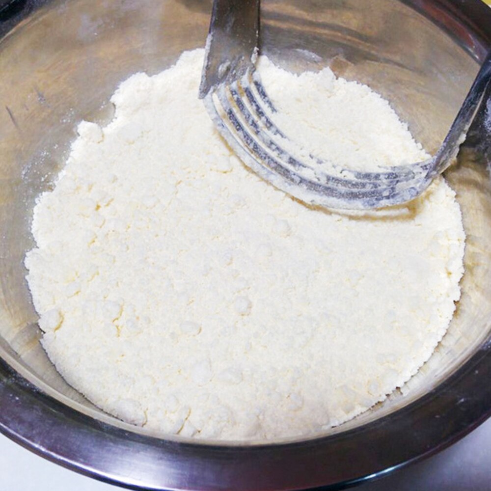 Butter Blender Stainless Steel Baking Dough Cutter Pastry Dough Blender Flour Mixer with 5 Blades Kitchen Accessory