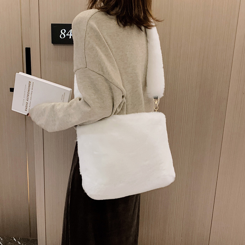 Vinter håndtaske kvinders overdådige skuldertasker blød pels hobo håndtaske kvinder stor kapacitet pung lady sac: Hvid