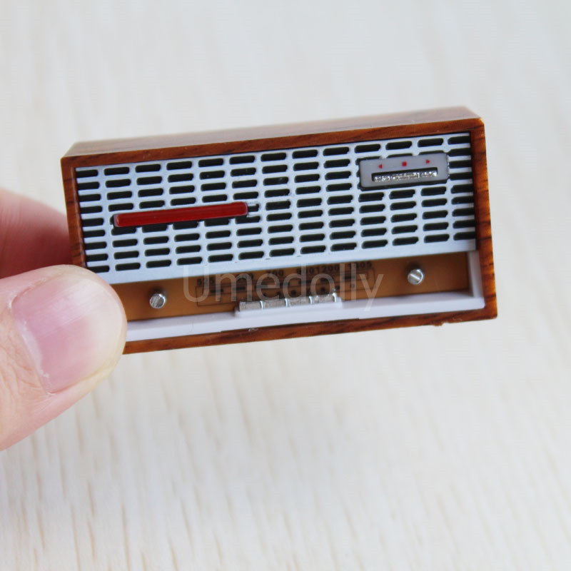 Sød 1/12 skala miniature dukkehus radio / mini båndoptager model  ob11 blyth dukkehus møbler dekoration tilbehør legetøj: Radio
