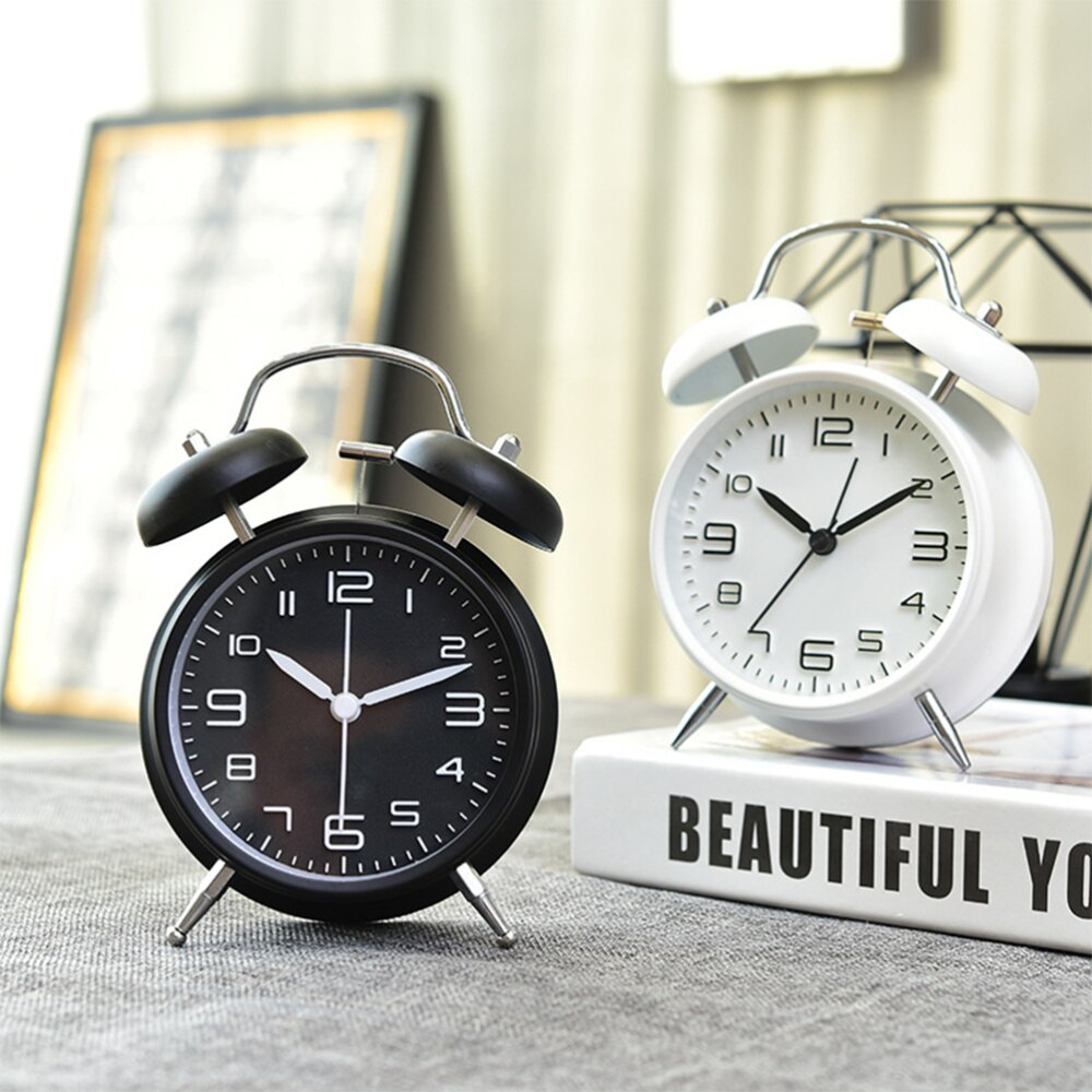 1PC Students Alarm Clock Simple Bedroom Desk Clock Cartoon with Night Light Alarm Clock Mute Alarm Clock Retro Ringing