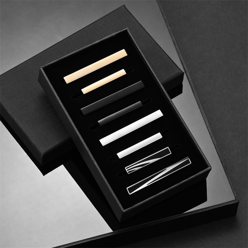 Juego de 8 Uds de pinzas de corbata cortas con caja de , accesorios de pasador de corbata para hombre, gemelos de camisa para hombre, para marido: Color amarillo dorado claro