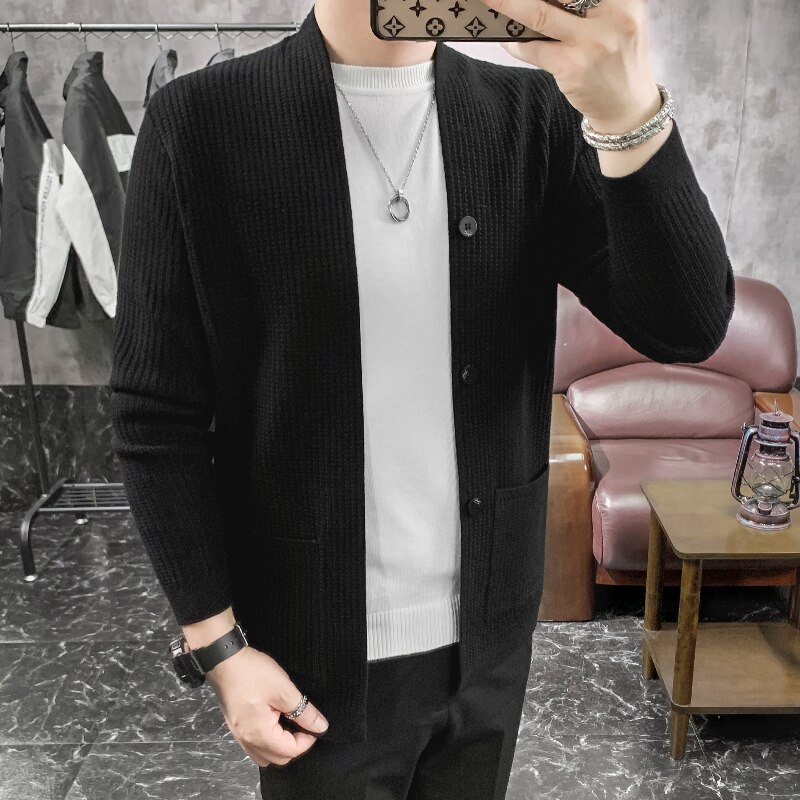 cardigan menn genser klær høst strikk knapp dekor koreansk menn genser frontlomme uformell herre cardigan: Svart / Asiatisk  l 55-65kg