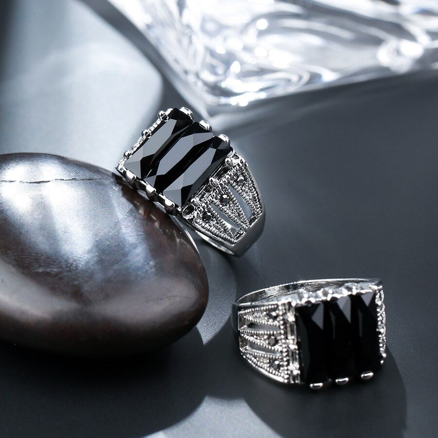 Kinel Heißer gotisch Schwarz Ring Männer Antike Tibetanische Silber Mosaik Helle Kristall Jahrgang-Schmuck Punk Hochzeit Ring