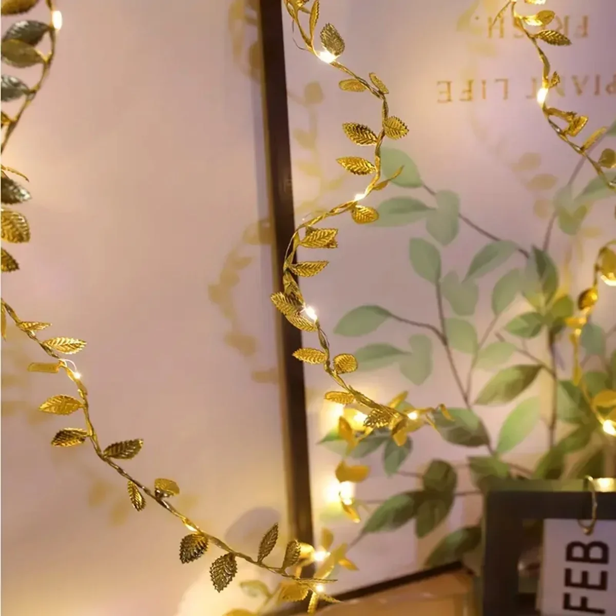 Goldene silberne kleine Blätter Lichterkette 20/50/100 LEDs batteriebetriebene künstliche Pflanzengirlande Rebelichter für Hochzeit Home Party