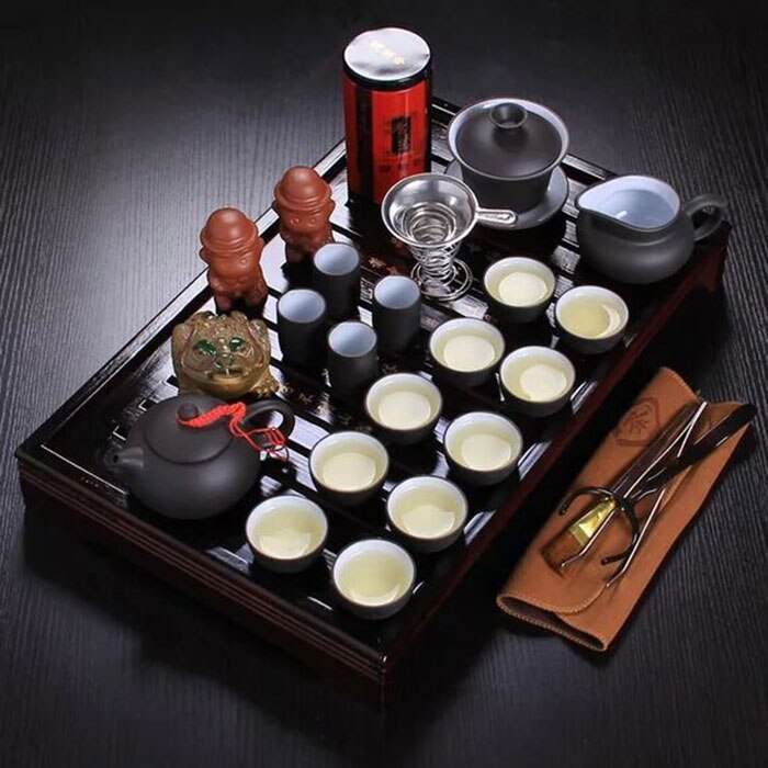 Chinese kung fu theeset porselein lade paarse grit keramische theepot voor de thee kopjes met schoteltjes massief hout de thee pot 26 stks