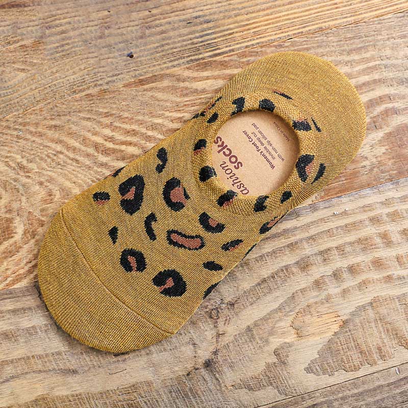 Harajuku afslappede strømper leopard dame ankelstrømper hvide bomuld åndbare sokker skridsikre usynlige bådstrømper calcetines: Gurkemeje