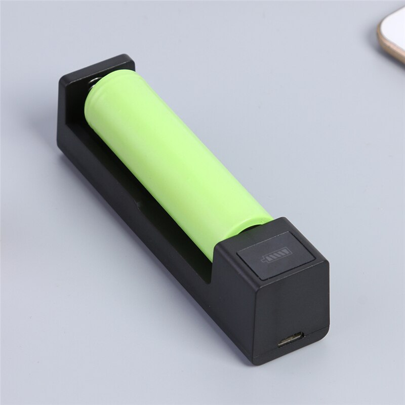 18650 Battery USB Charger Fast Quick Charging Charger DC5V/1A Lithium Li-liion Battery Charger Short-circuiting Protection
