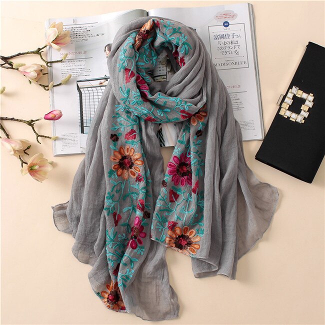 Chal de viscosa Floral bordado liso, bufanda de pañuelo indio, bufandas y chales de algodón con estampado, Foulard suave, gorro Hijab musulmán, 2022: Blanco