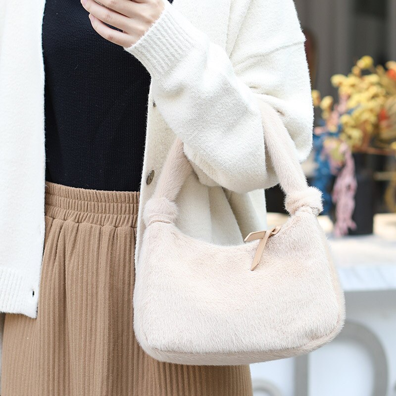 Retro Schoudertas Voor Vrouwen Trendy Winter Faux Fur Handtas Vrouwelijke Kleine Pluche Koppelingen Tassen Casual Vrouwen Hand Purse: Khaki shoulder bag