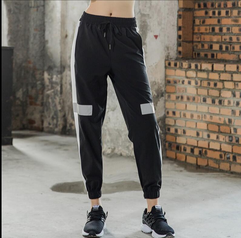 Vrouwen running sport broek yoga verstelbare taille jogging broek brief gedrukt: Black / S